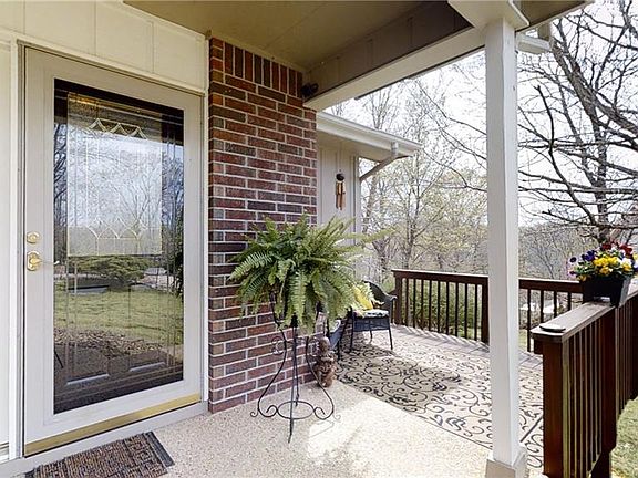 3rd image of 9 Kirkpatrick Ct