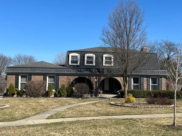 133 Dickinson Dr, Wheaton, IL 60189