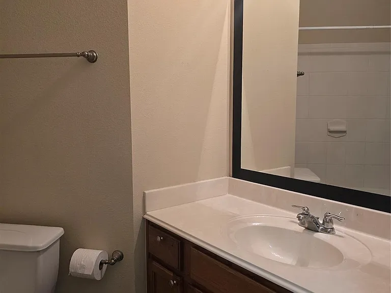 2706 Courtyard Ln — Photo 19