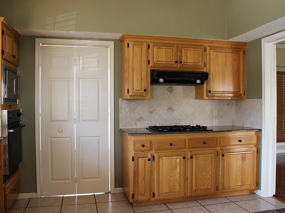 4th image of 4119 E Jevon Ln