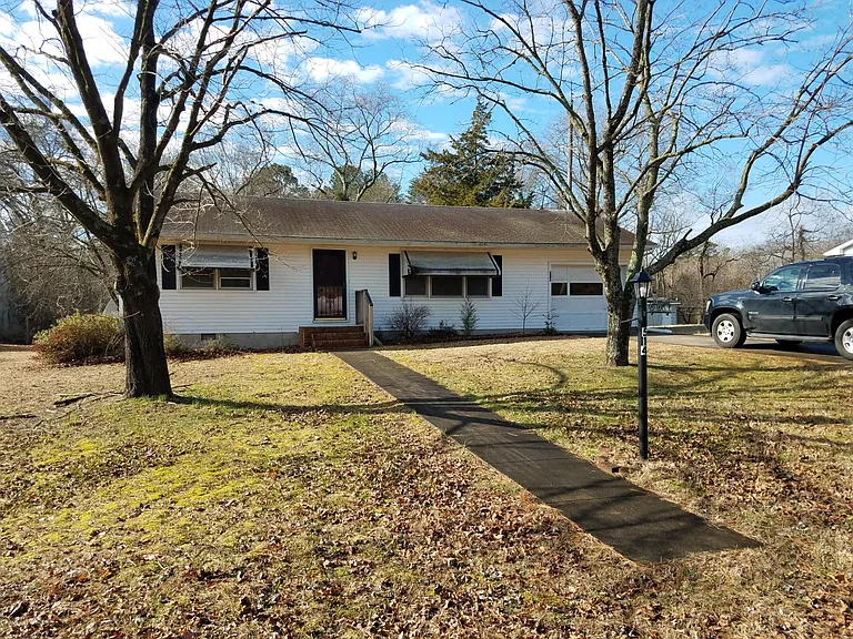 514 Corporation Rd — Photo 1