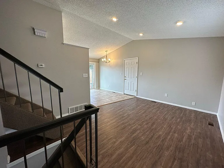 2987 Valarie Cir — Photo 6