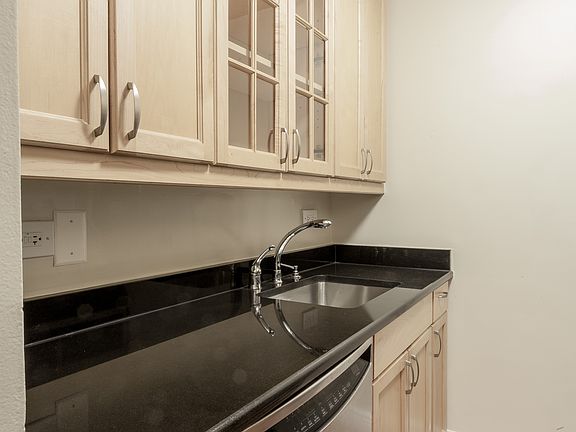 4th image of 182 E 95th St APT 19E