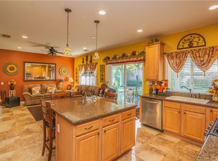 6788 Winter Night Ct, Fontana, CA 92336