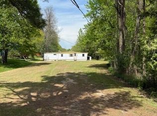 228 Staley Rd, Morrisonville, NY 12962