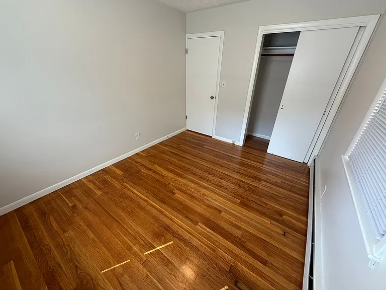 544, 546, 546-1/2 Chandler Street — Photo 16