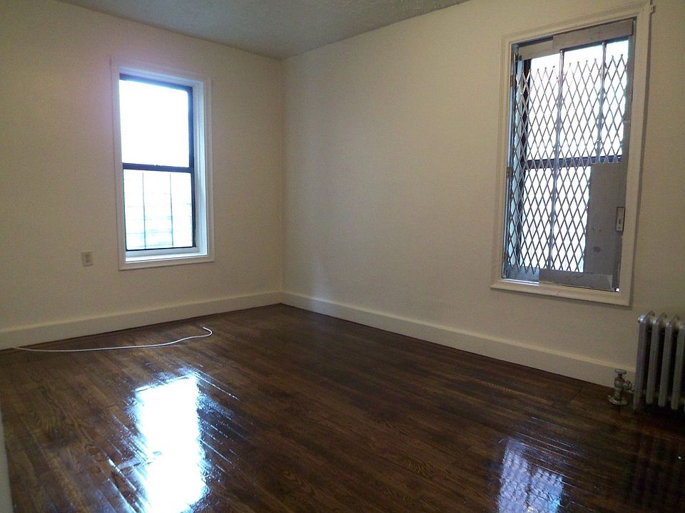 2nd image of 47 Featherbed Ln APT 6J