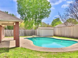 711 Lisa St, Burleson, TX 76028