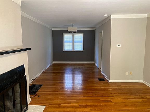 3rd image of 1708 Northwest Blvd