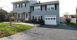 2nd image of 829 Sheridan Dr