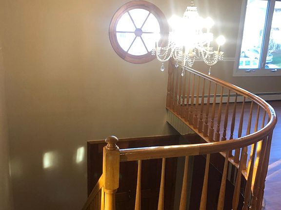 2nd image of 490 Stafford Ave