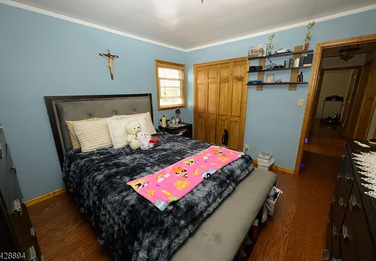 487 Macarthur Ave — Photo 10