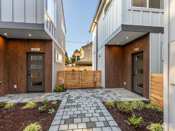 8753 12th Avenue NW #B, Seattle, WA 98117