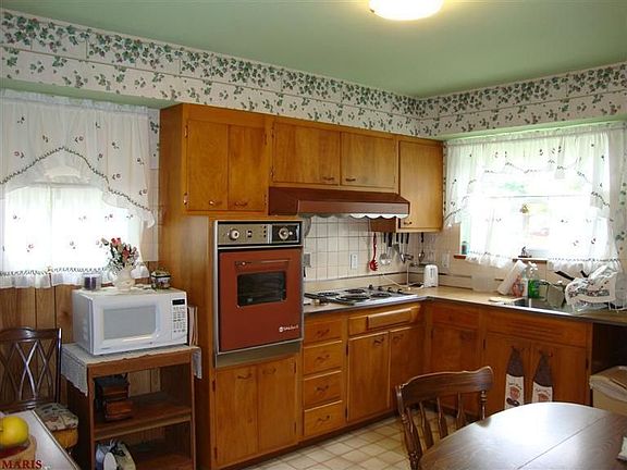 4th image of 400 Malone Dr