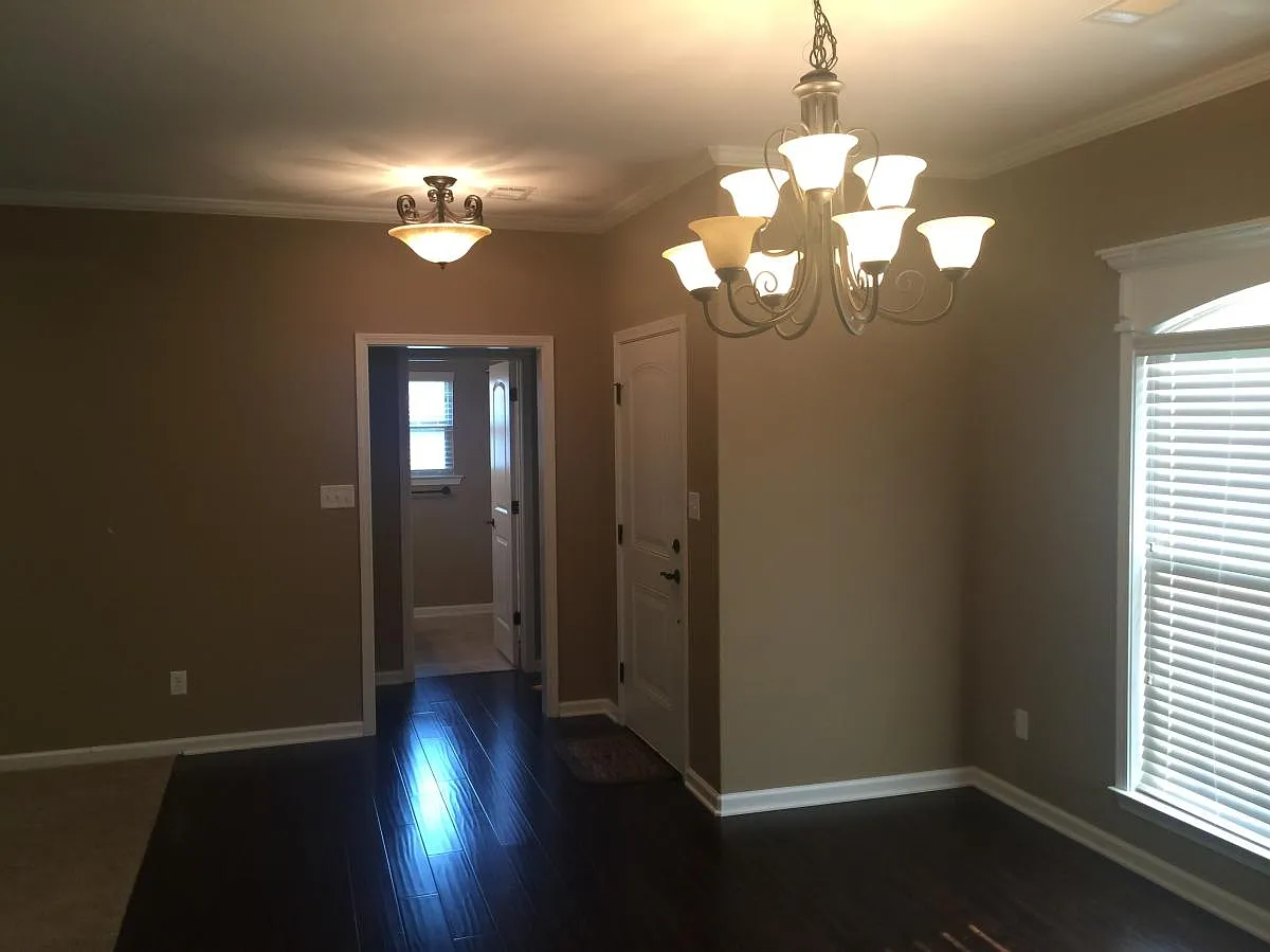 Dining foyer - 220 Montgomery Dr