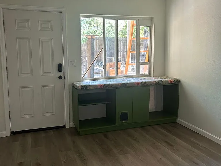 839 E Costilla St #B — Photo 4