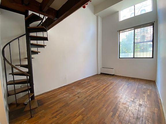 3rd image of 328 W 11th St APT 1A