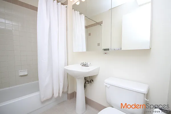 Rented by Modern Spaces | media 21