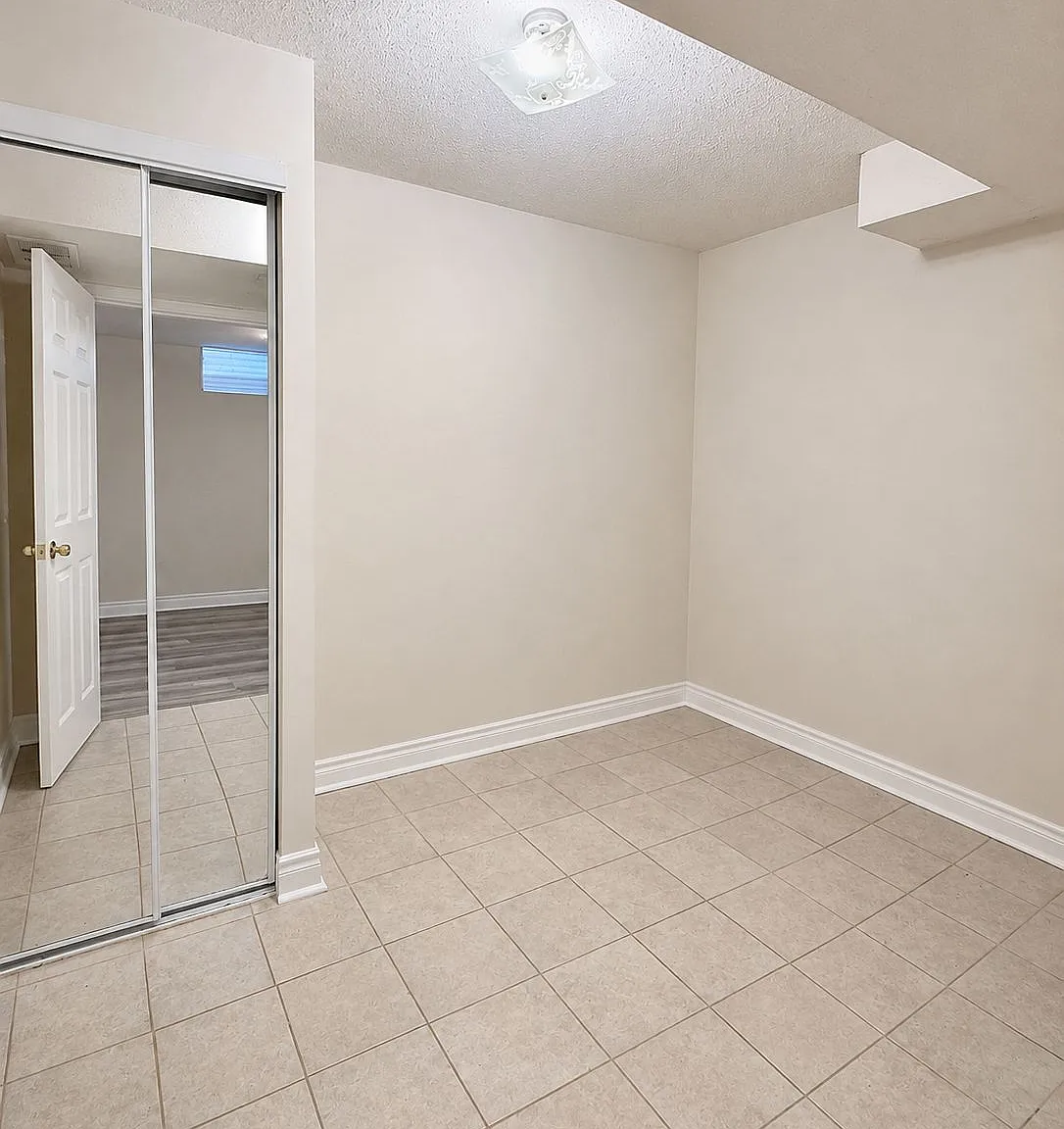 2 bed, $1,600 — Photo 4