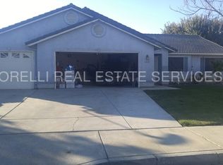 1611 Fir Dr, Los Banos, CA 93635