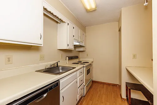 401 Skyview Dr #401D Photo 1