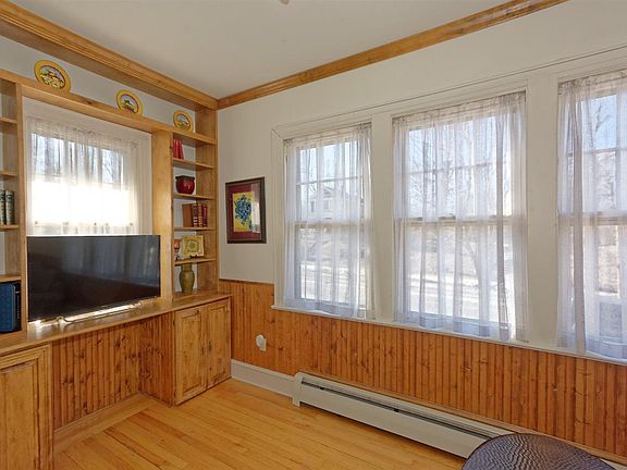 5th image of 120 East Ave