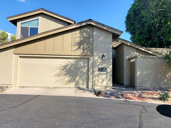 2nd image of 1425 E Gardenia Dr