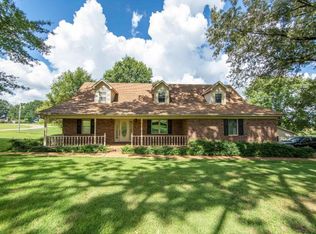 179 Tennessee River Ln, Savannah, TN 38372