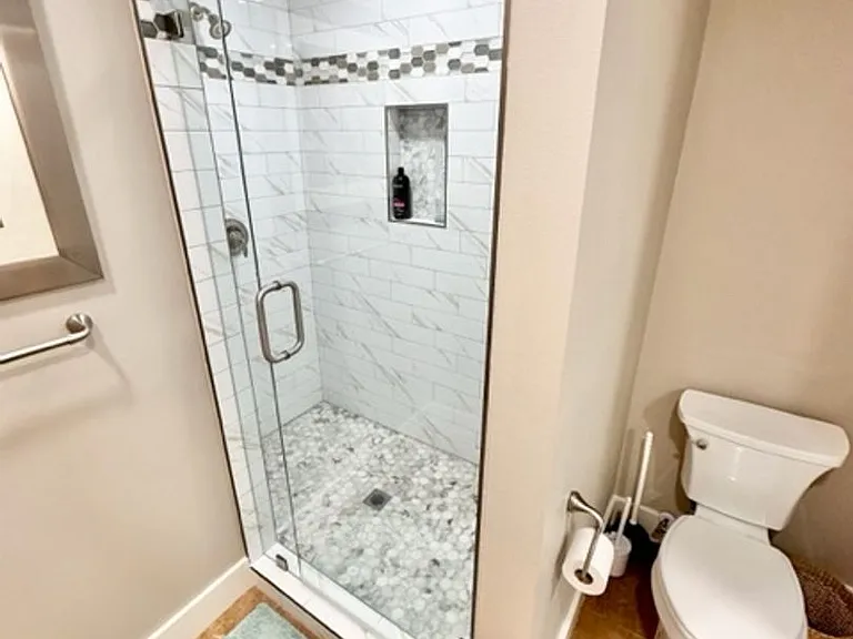 910 Santa Rosa Blvd — Photo 41