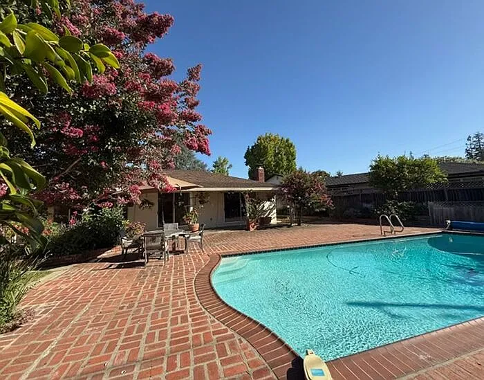 75 Stuart Ct — Photo 27