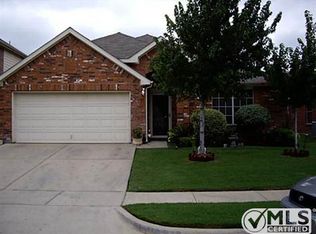 508 Creekbend St, Crowley, TX 76036