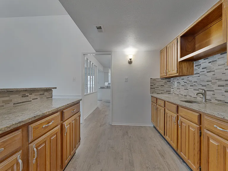 2905 Joymeadow Dr — Photo 23