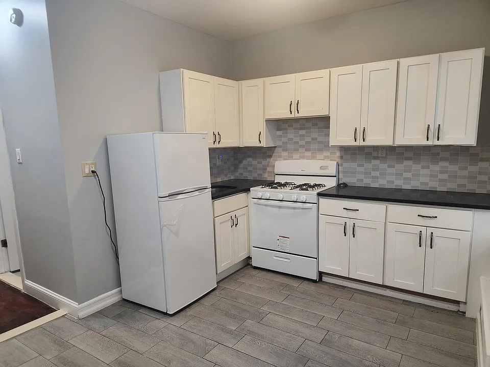47 Cliff St #1