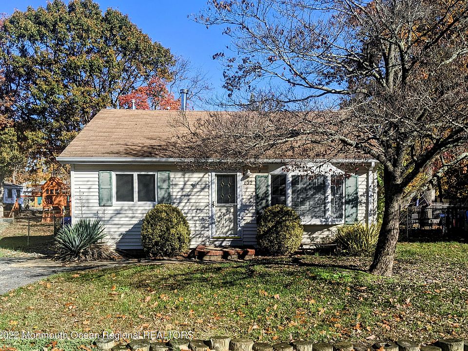 1st image of 632 Ivanhoe Rd