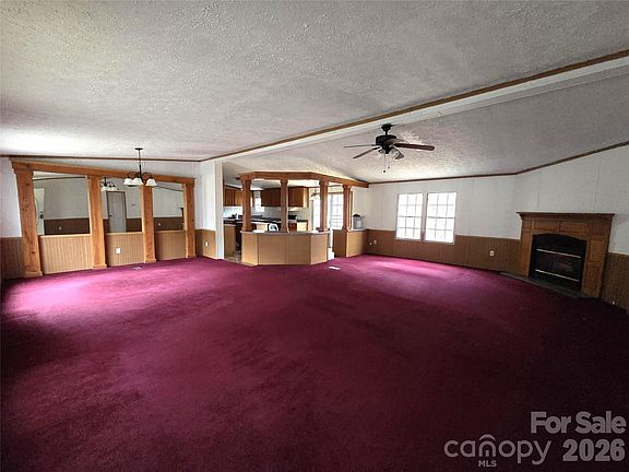 4th image of 135 Halls Ln