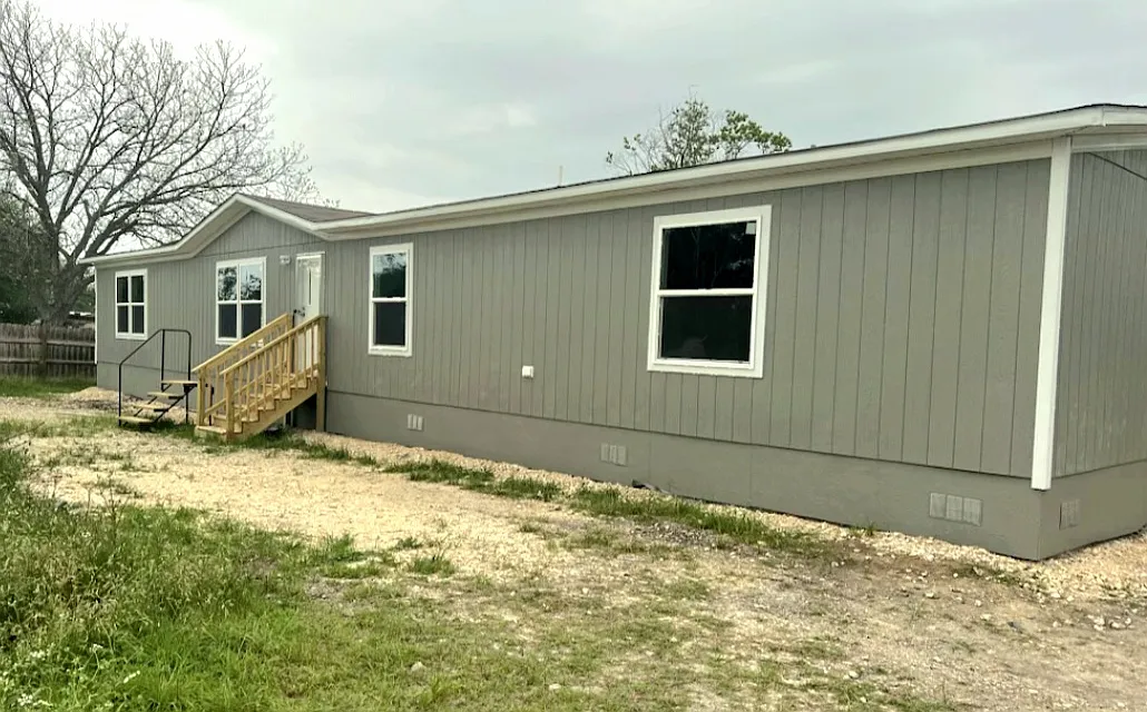 147 Meadow Crst — Photo 1