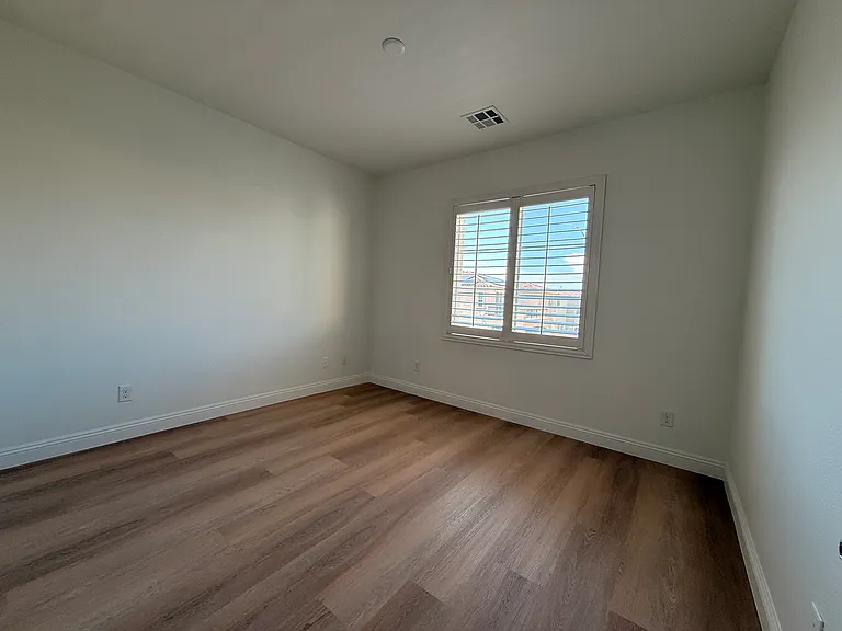 3217 Porta Cesareo Ave — Photo 18