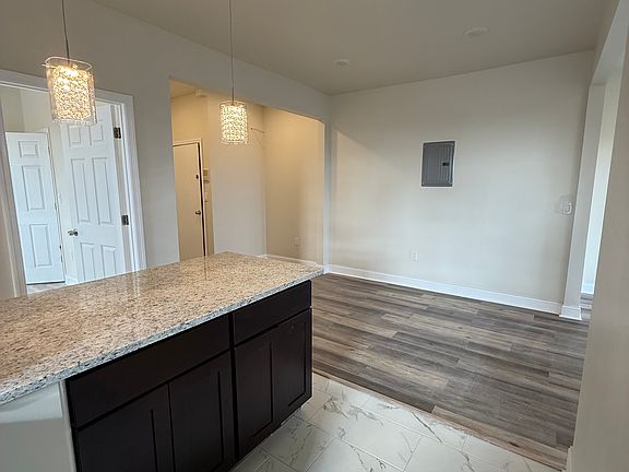 5th image of 445 Washington Ave #8