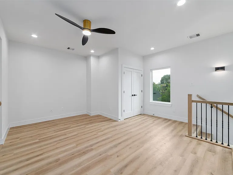 6717 England St — Photo 19