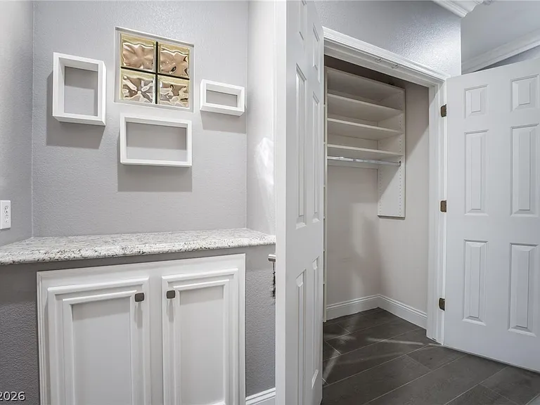 2021 Capestone St #0 — Photo 32