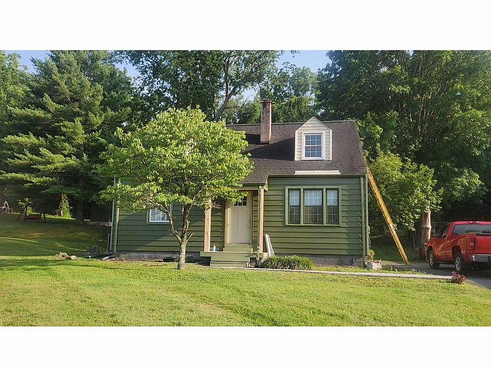 1st image of 1661 Valley Dr