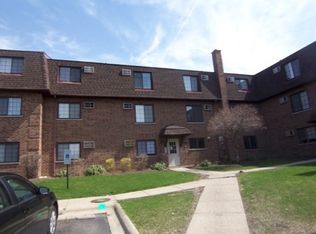 2320 Century Point Ln, Glendale Heights, IL 60139