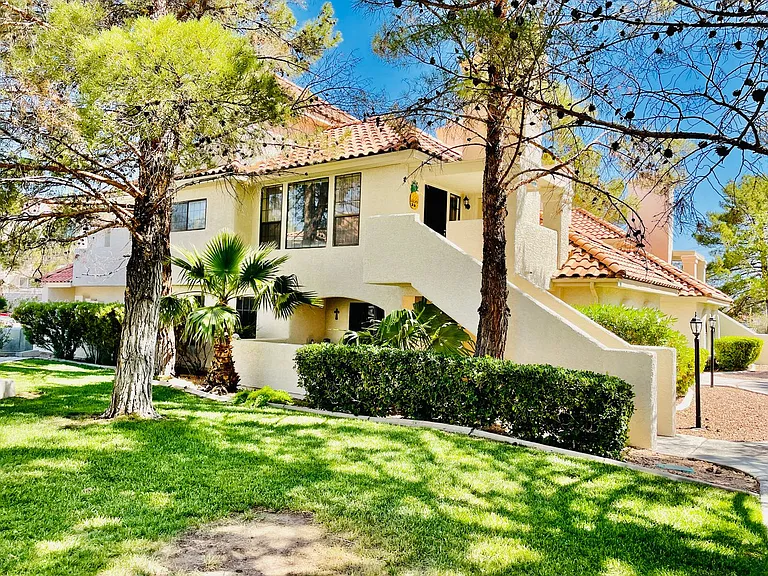 2611 S Durango Dr #204 — Photo 1