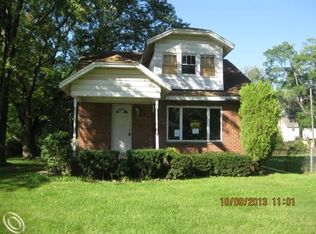 21505 Rensselaer St, Farmington Hills, MI 48336