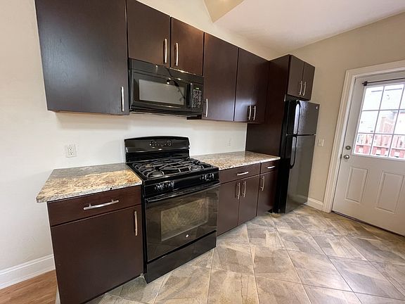 2nd image of 5511 Baum Blvd #9
