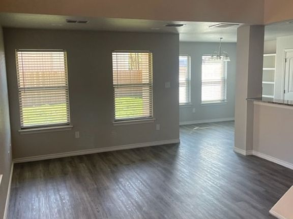 2nd image of 2884 Melissa Ln