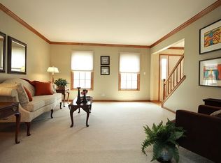 1467 Lantern Cir, Naperville, IL 60540
