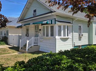 19 Independence Ave, Freeport, NY 11520