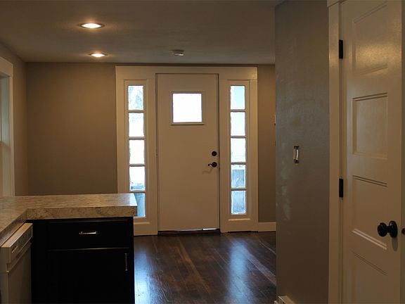 5th image of 723 4th St NW