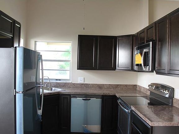 5th image of 1450 Mona Dr